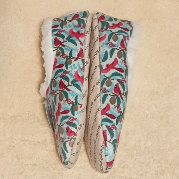 NEW Snoozies Cardinal Slipper Socks w/ Non-Skid Grips & Sherpa Lining, Lrg. 9-10 - Picture 7 of 11